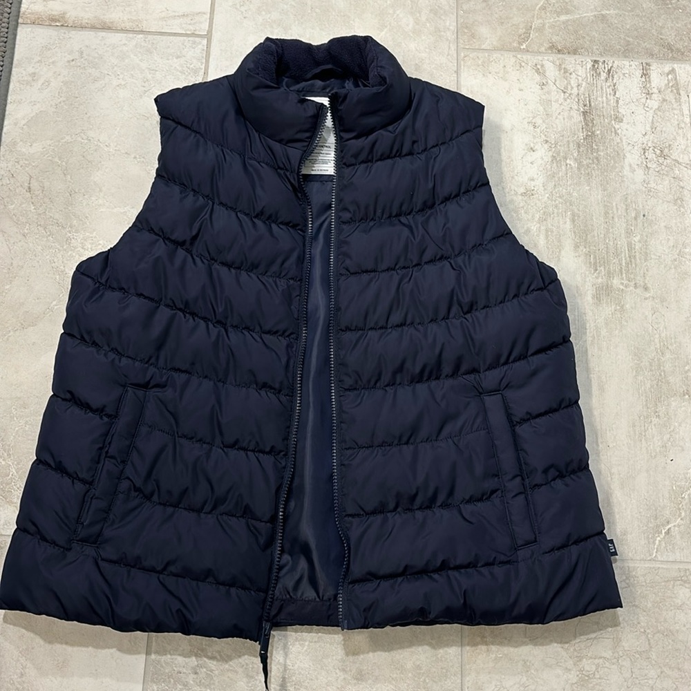 Gap. Vest. Navy.